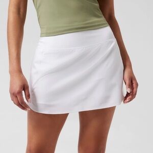 ATHLETA Run With It 14” tennis athletic Skort White large